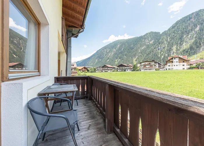 Alpina Apartment *