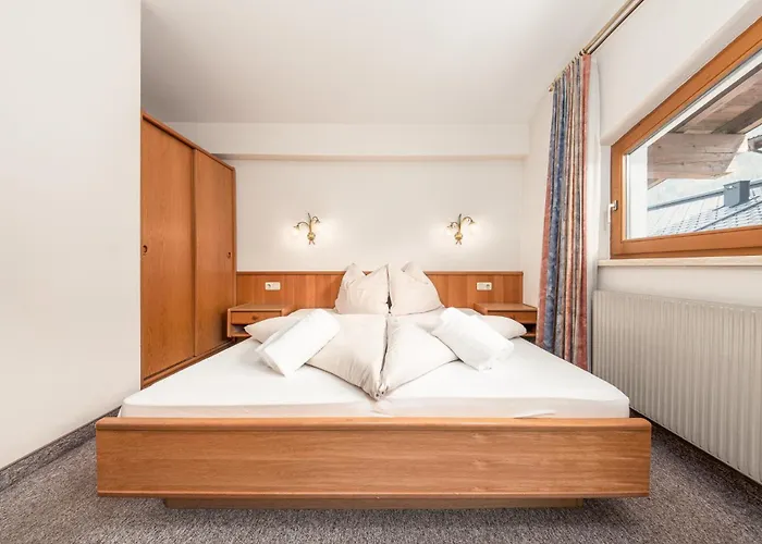 Alpina Apartman *